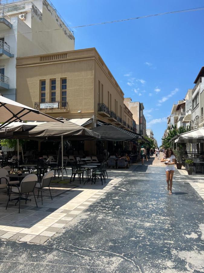 Cosy Guesthouse-Souterrain With Garden In City Center Corinth Bagian luar foto